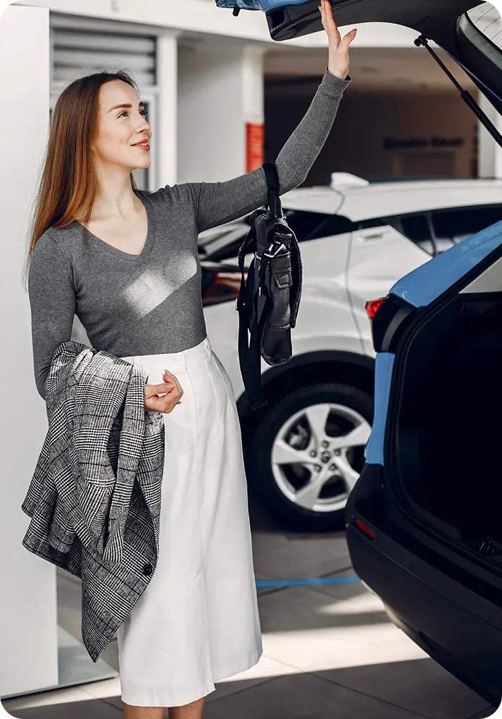 Luxury car rental Dubai