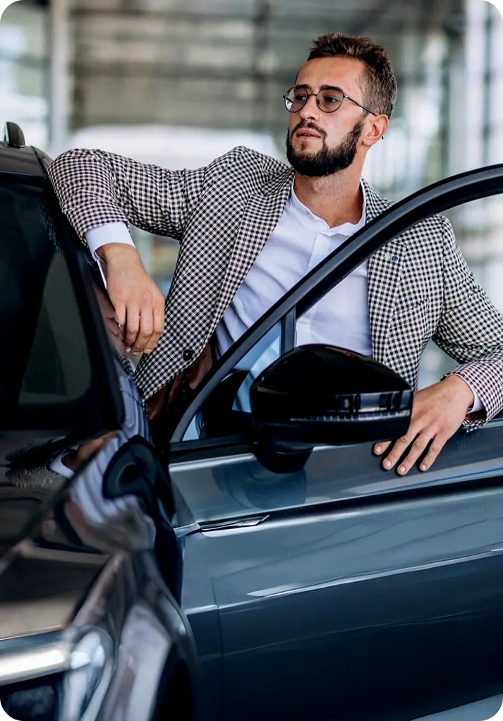 Luxury car rental Dubai